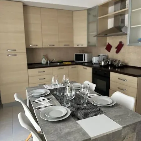 Unique 2 Bedroom In St Julians San Ġiljan